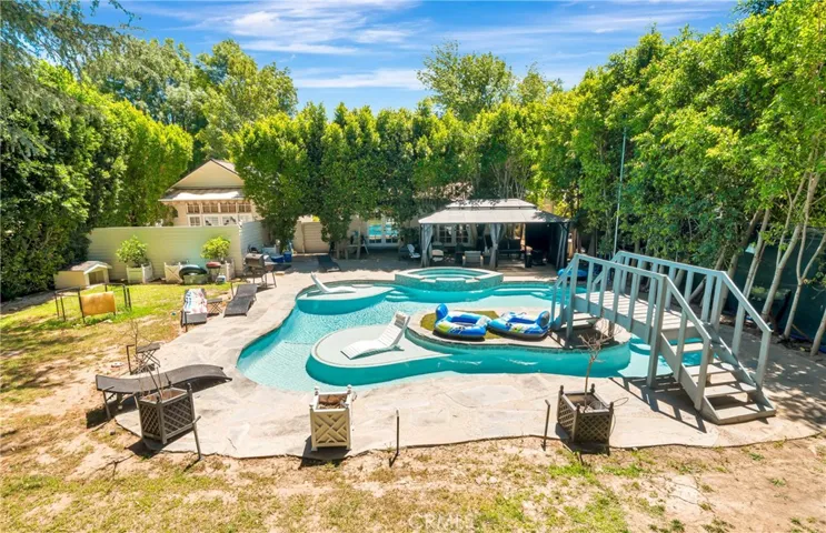 5923 Corbin, Los Angeles, California 91356