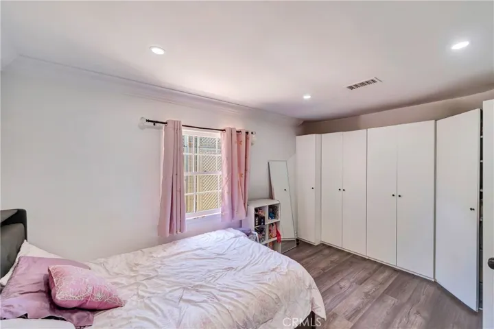 5923 Corbin, Los Angeles, California 91356