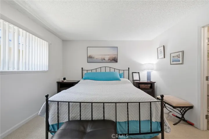 2558 Seahorse Avenue, Ventura, California 93001