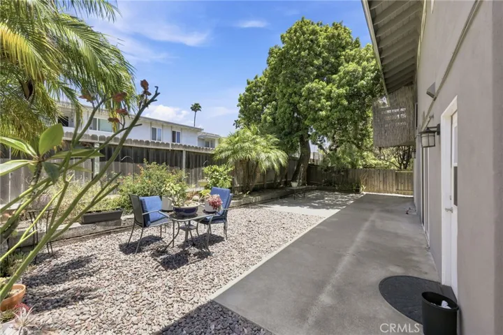 2558 Seahorse Avenue, Ventura, California 93001
