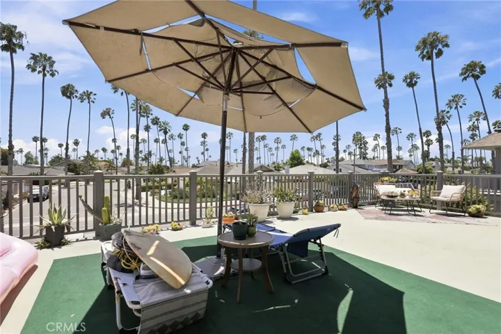 2558 Seahorse Avenue, Ventura, California 93001