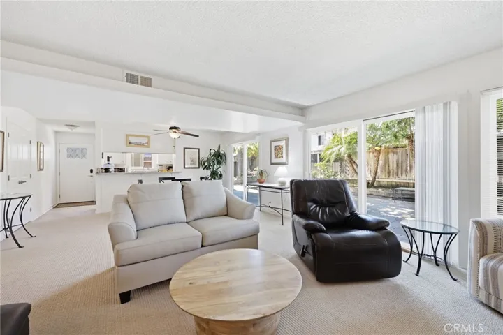 2558 Seahorse Avenue, Ventura, California 93001