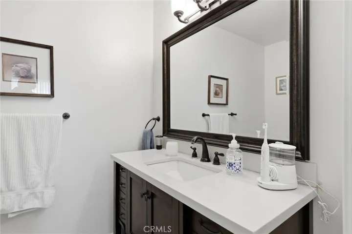 2558 Seahorse Avenue, Ventura, California 93001