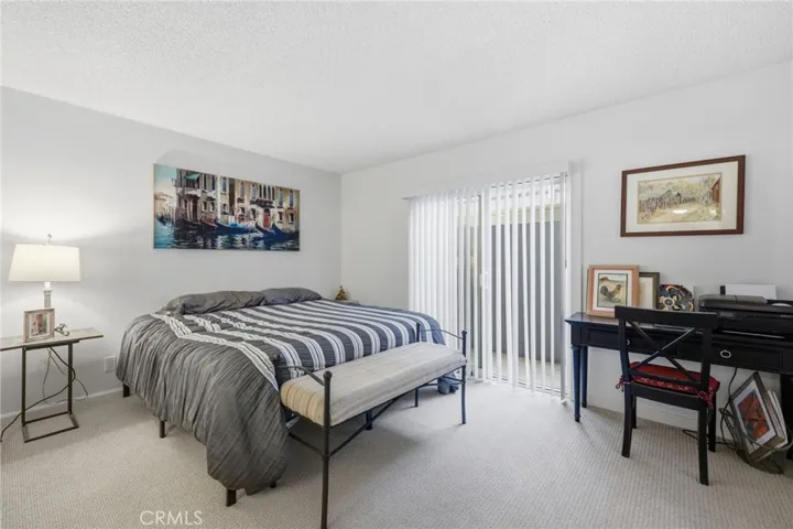 2558 Seahorse Avenue, Ventura, California 93001
