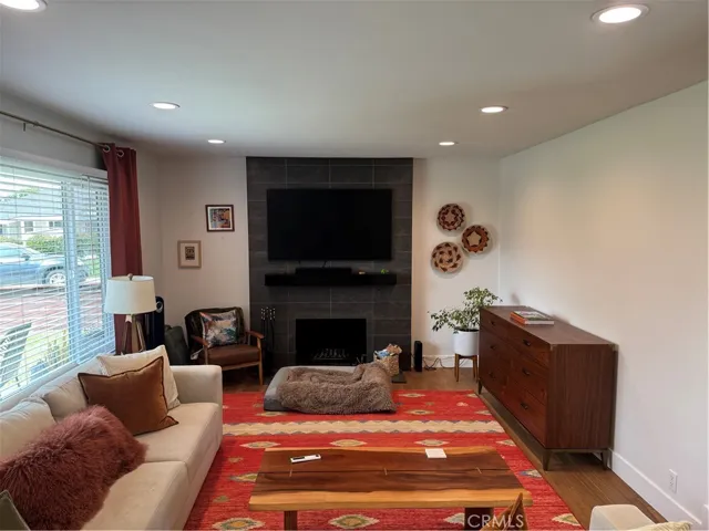 2831 Francis, Costa Mesa, California 92626