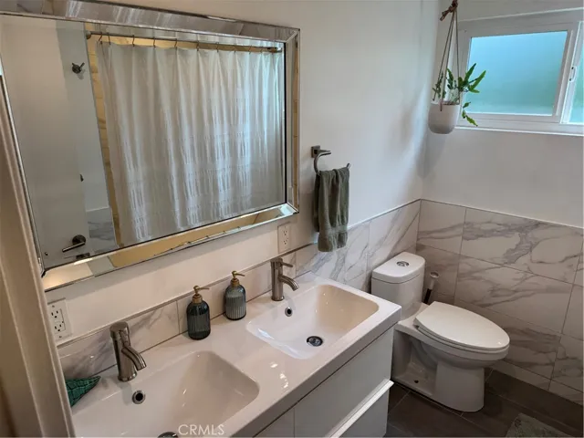 2831 Francis, Costa Mesa, California 92626