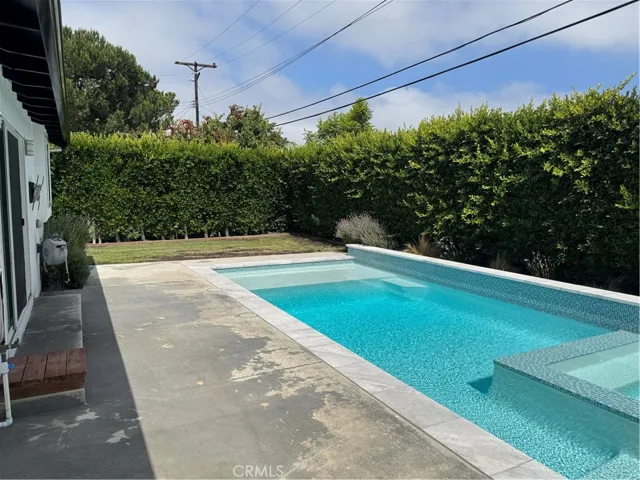2831 Francis, Costa Mesa, California 92626