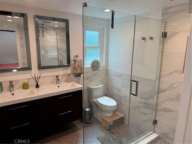 2831 Francis, Costa Mesa, California 92626