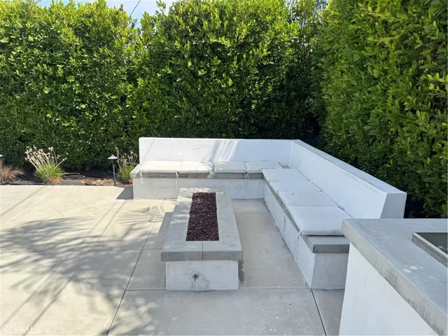 2831 Francis, Costa Mesa, California 92626