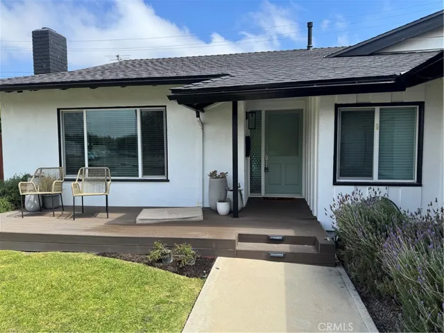 2831 Francis, Costa Mesa, California 92626