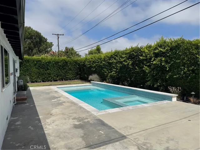 2831 Francis, Costa Mesa, California 92626