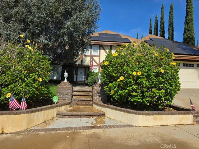826 N Red Robin, Orange, California 92869