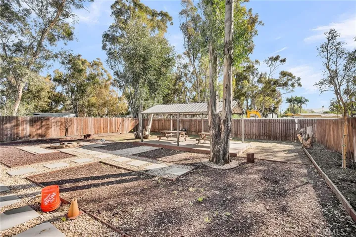 6800 Arlington, Riverside, California 92504