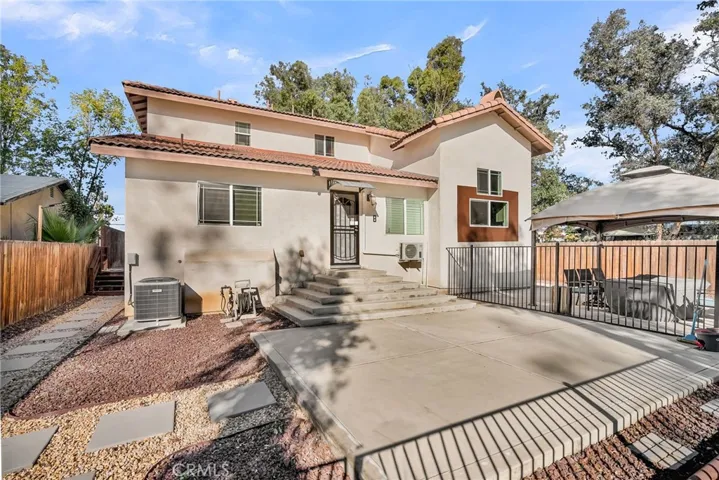 6800 Arlington, Riverside, California 92504