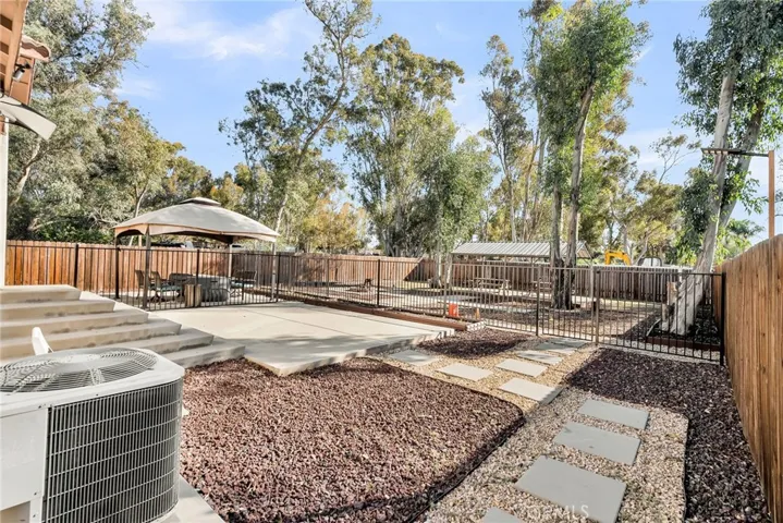 6800 Arlington, Riverside, California 92504