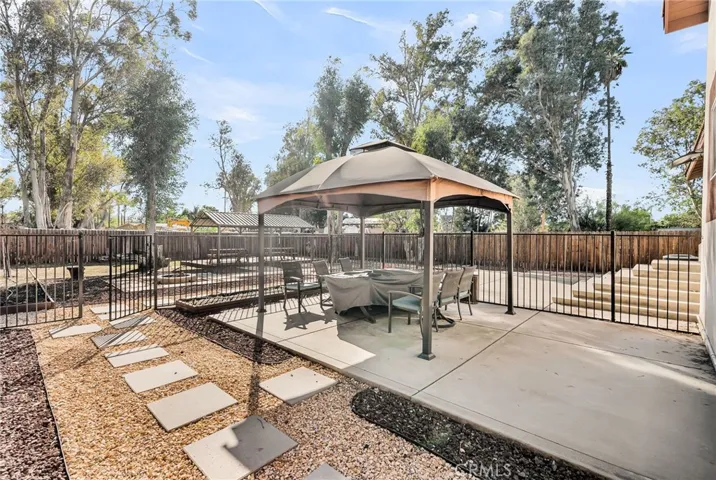 6800 Arlington, Riverside, California 92504