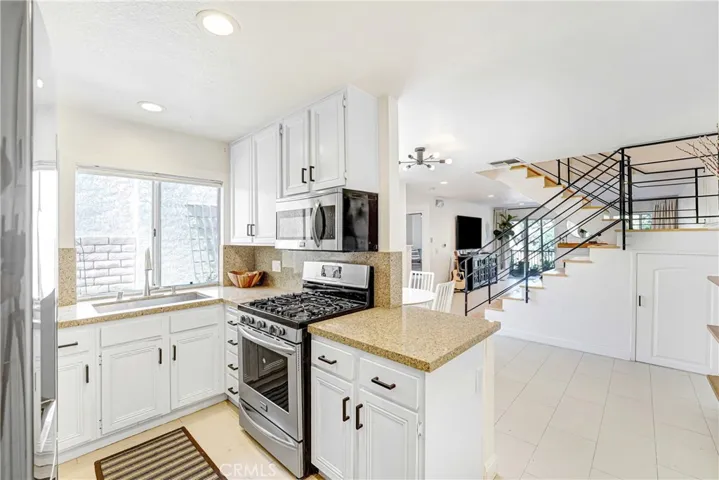 11621 Tampa Avenue #194, Porter Ranch, CA 91326 — photo 4