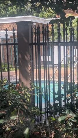 Association Pool and Spa are Fenced