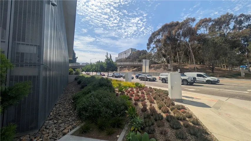 8860 Villa La Jolla Drive 215, La Jolla, California 92037