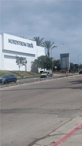 Nearby shopping centers