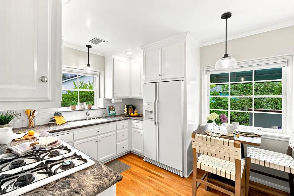 18_2277_Queensberry_Rd_Pasadena_CA_91104