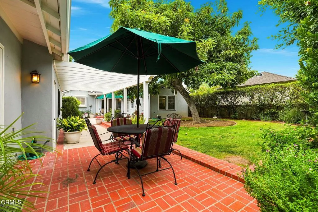 52_2277_Queensberry_Rd_Pasadena_CA_91104