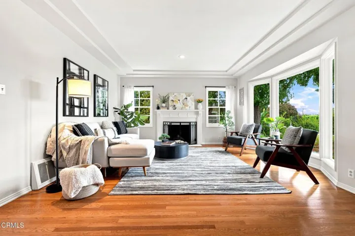 10_2277_Queensberry_Rd_Pasadena_CA_91104