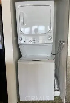 Washer/Dryer in Closet