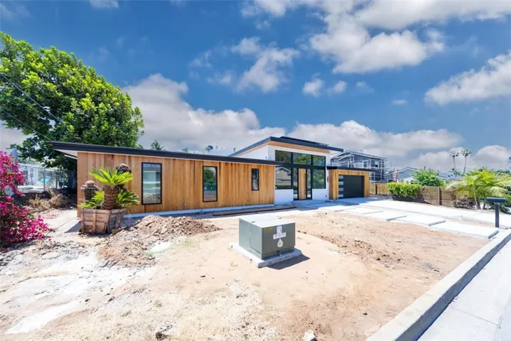 1211 Kelly, Oceanside, California 92054