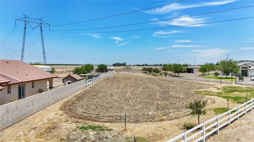 14111 Danbur, Bakersfield, California 93311