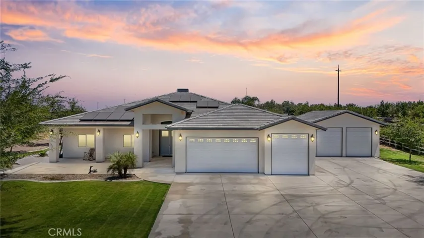 14111 Danbur, Bakersfield, California 93311