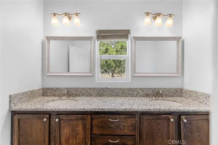 14111 Danbur, Bakersfield, California 93311