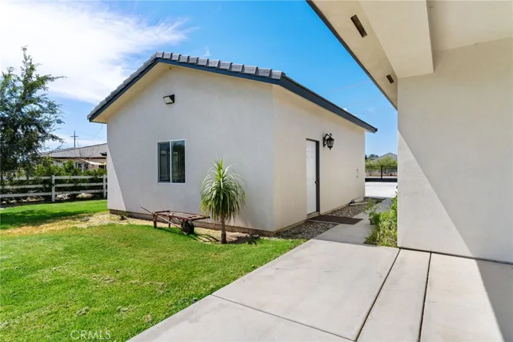 14111 Danbur, Bakersfield, California 93311