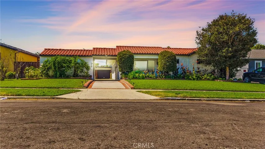 602 W 121st, Los Angeles, California 90044