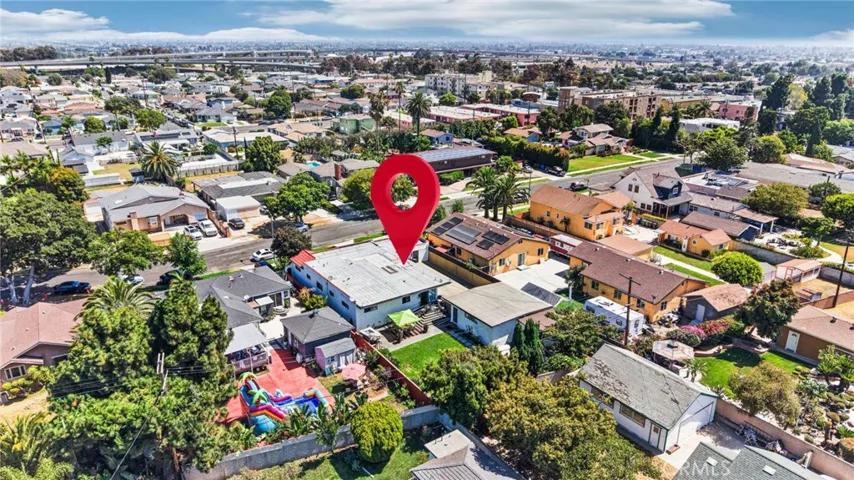 602 W 121st, Los Angeles, California 90044