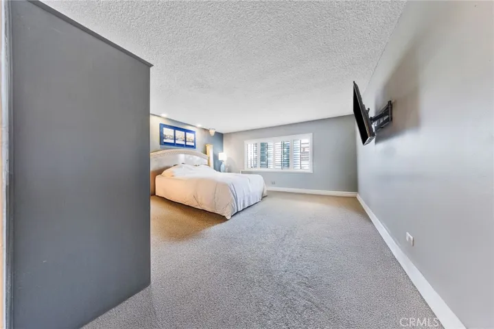 602 W 121st, Los Angeles, California 90044