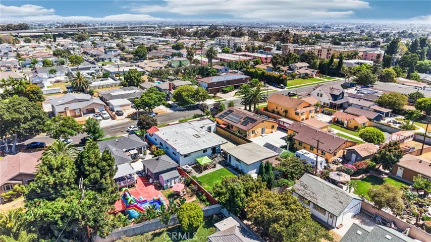 602 W 121st, Los Angeles, California 90044