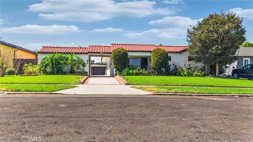602 W 121st, Los Angeles, California 90044