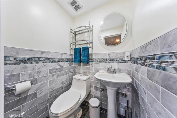 602 W 121st, Los Angeles, California 90044