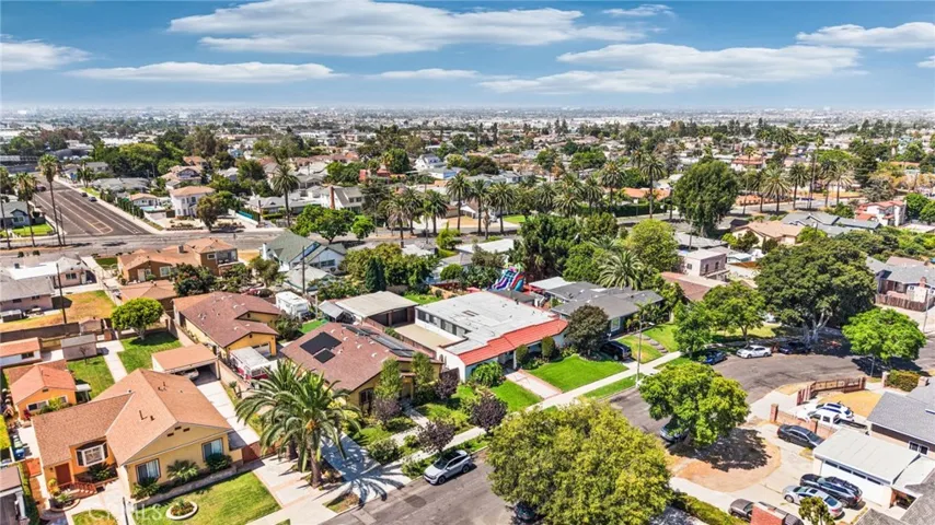 602 W 121st, Los Angeles, California 90044