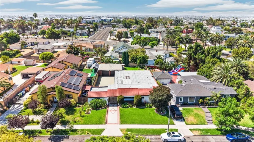 602 W 121st, Los Angeles, California 90044