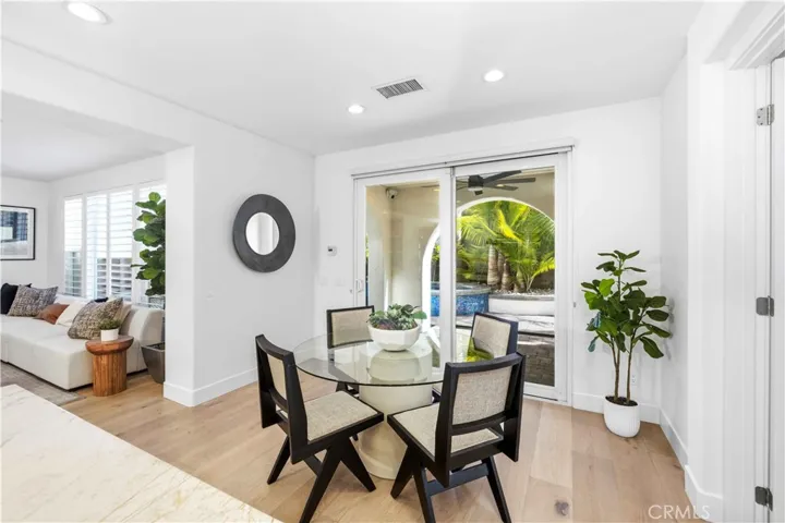 Breakfast Nook