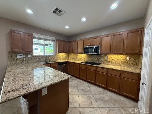 41103 Portia, Lake Elsinore, California 92532