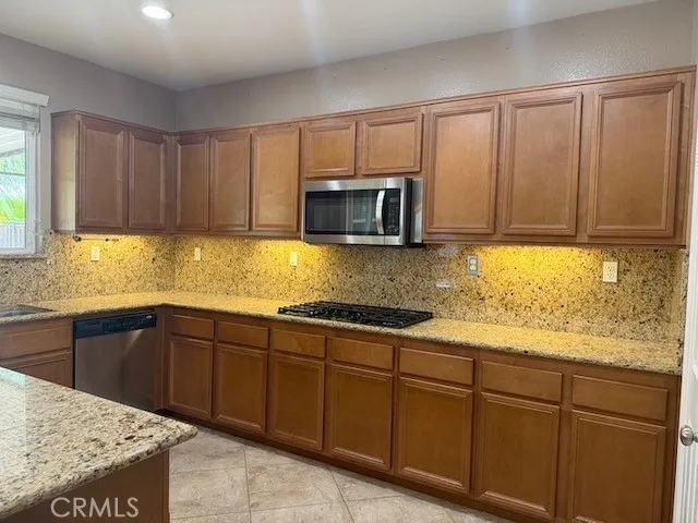 41103 Portia, Lake Elsinore, California 92532