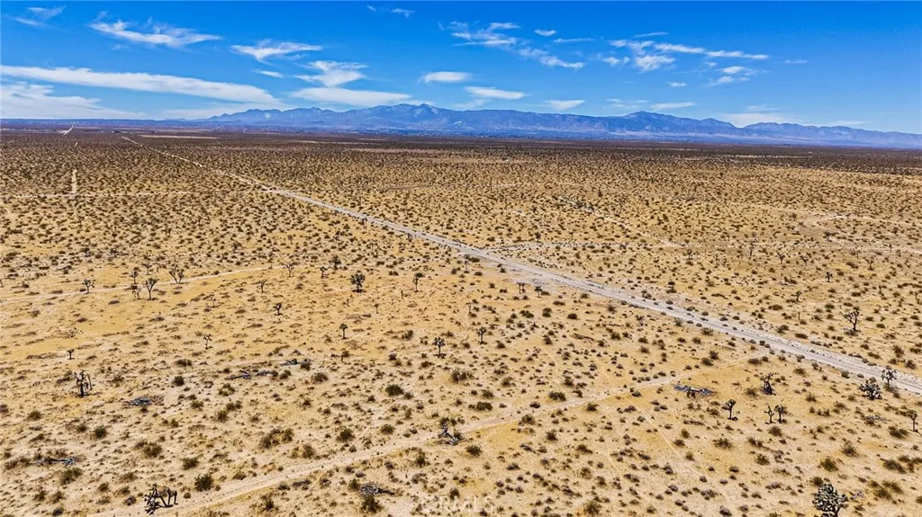 18823 Richardson Road, Adelanto, California 92301 — photo 5
