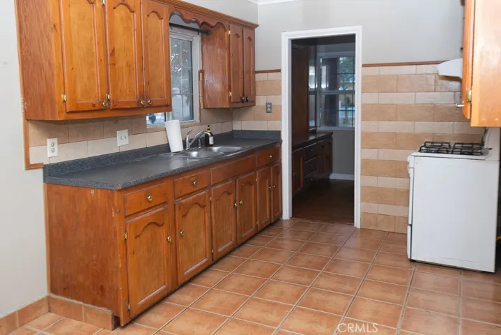 2839 N F Street, San Bernardino, California 92405