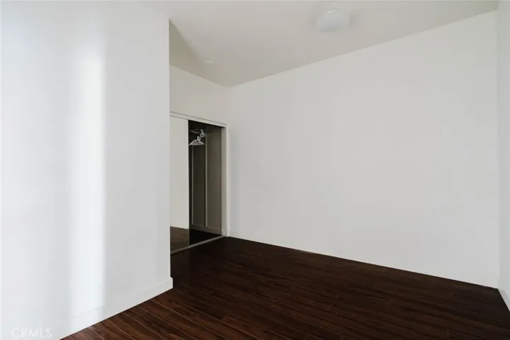 5333 Zelzah Avenue 203, Encino, California 91316