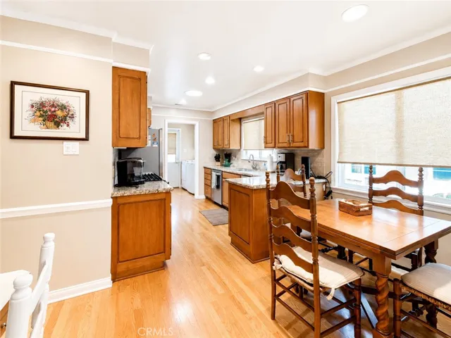 Kitchen and breakfast nook