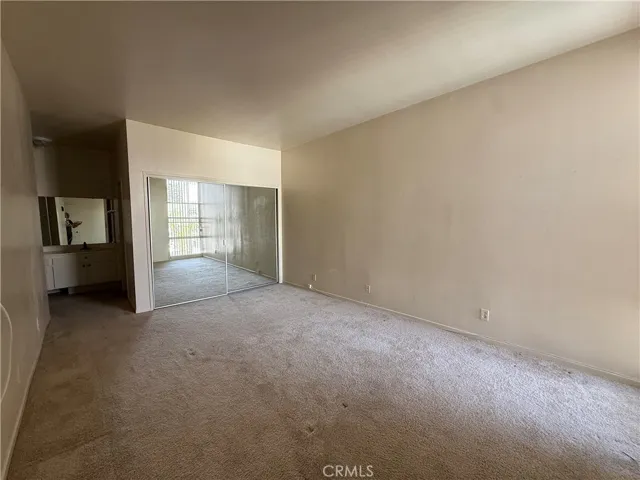 14144 Dickens 310, Sherman Oaks, California 91423