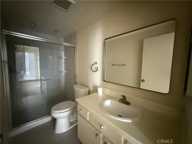 Hallway bath